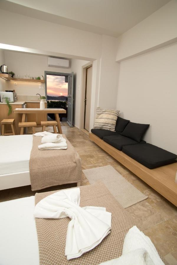 Horizon Hotel Kalymnos Myrties エクステリア 写真